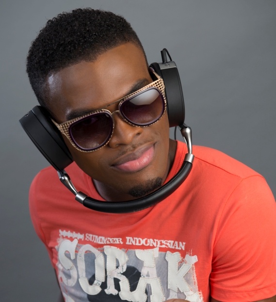 OMI, Singer